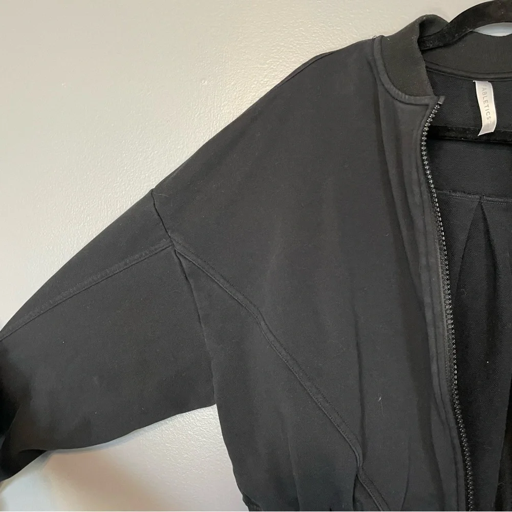 Fabletics black bomber jacket light-weight black
